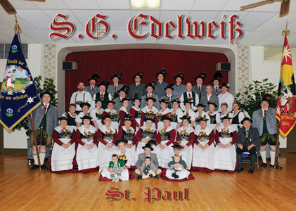 Group picture of SG Edelweiss St Paul